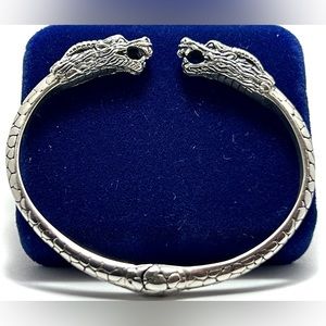 (NEW) Dragon Cuff Bracelet
